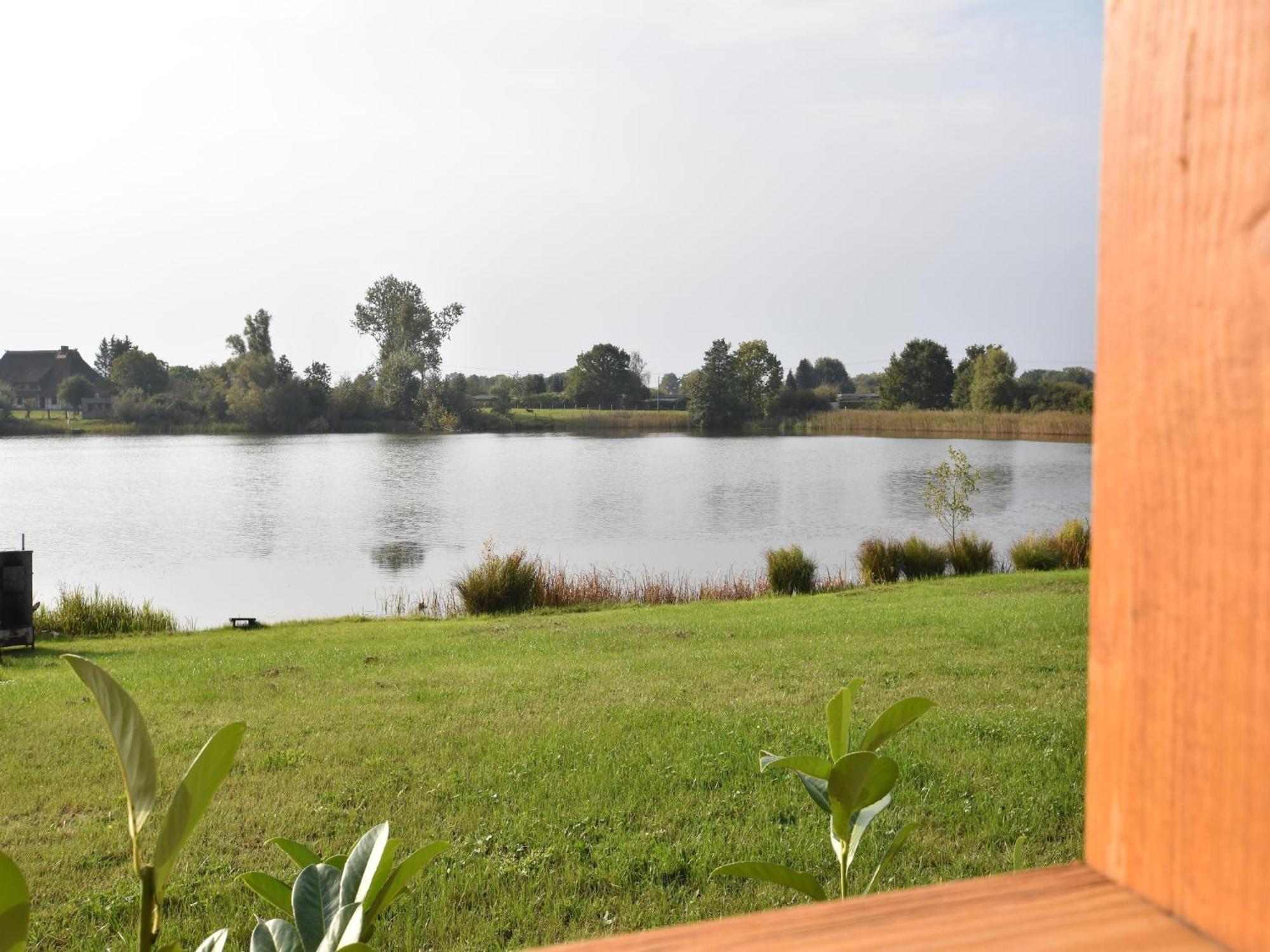 Enchanting Holiday Home By The Lake In Ruehn Ruhn Exteriör bild